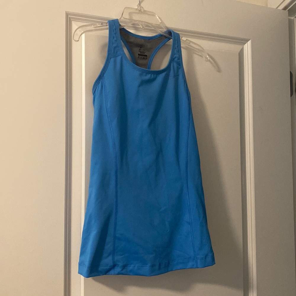 Blue Nike work out too